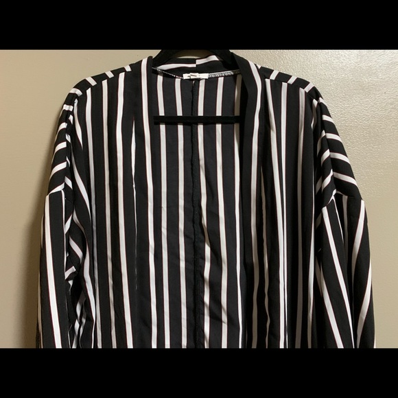 Cute striped Cardigan - Picture 2 of 2